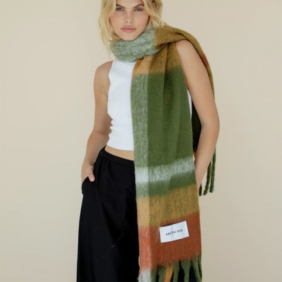 Arctic_Fox_Stockholm_GREEN_ORANGE_CHECK_Scarf_3